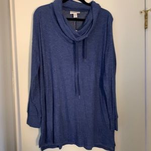 1x Maternity Tunic Sweater